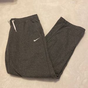 NIKE sweatpants, relaxed fit, LARGE, Gray drawstring with pockets